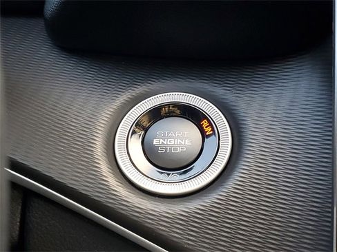 New 2025 Jeep Grand Cherokee L Altitude image 25