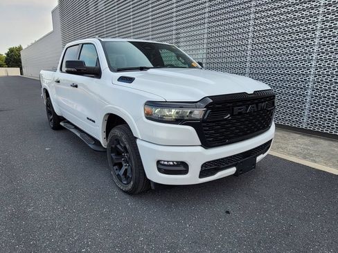 Used 2025 RAM 1500 Big Horn AWD/4WD image 1