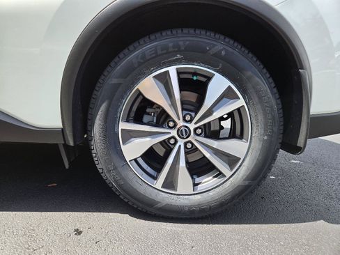 Used 2023 Nissan Murano SV AWD/4WD image 10