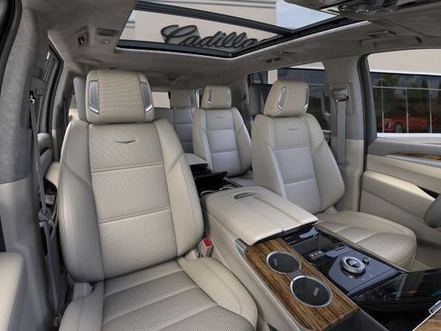 New 2026 Cadillac Escalade ESV Platinum Sport AWD/4WD image 39