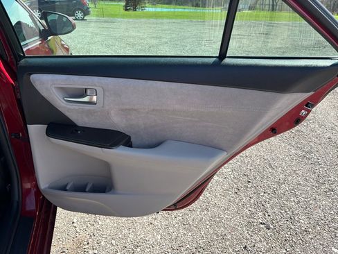 Used 2017 Toyota Camry XSE FWD image 14