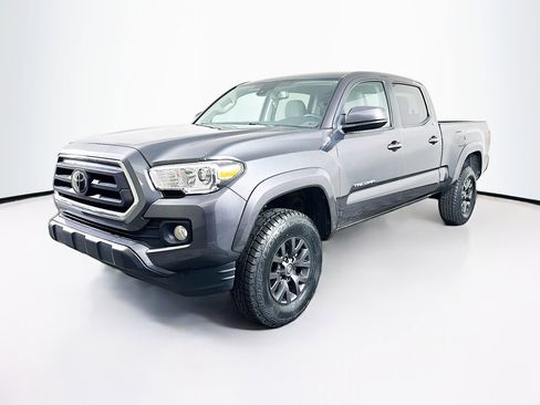 Used 2021 Toyota Tacoma SR5 image 3