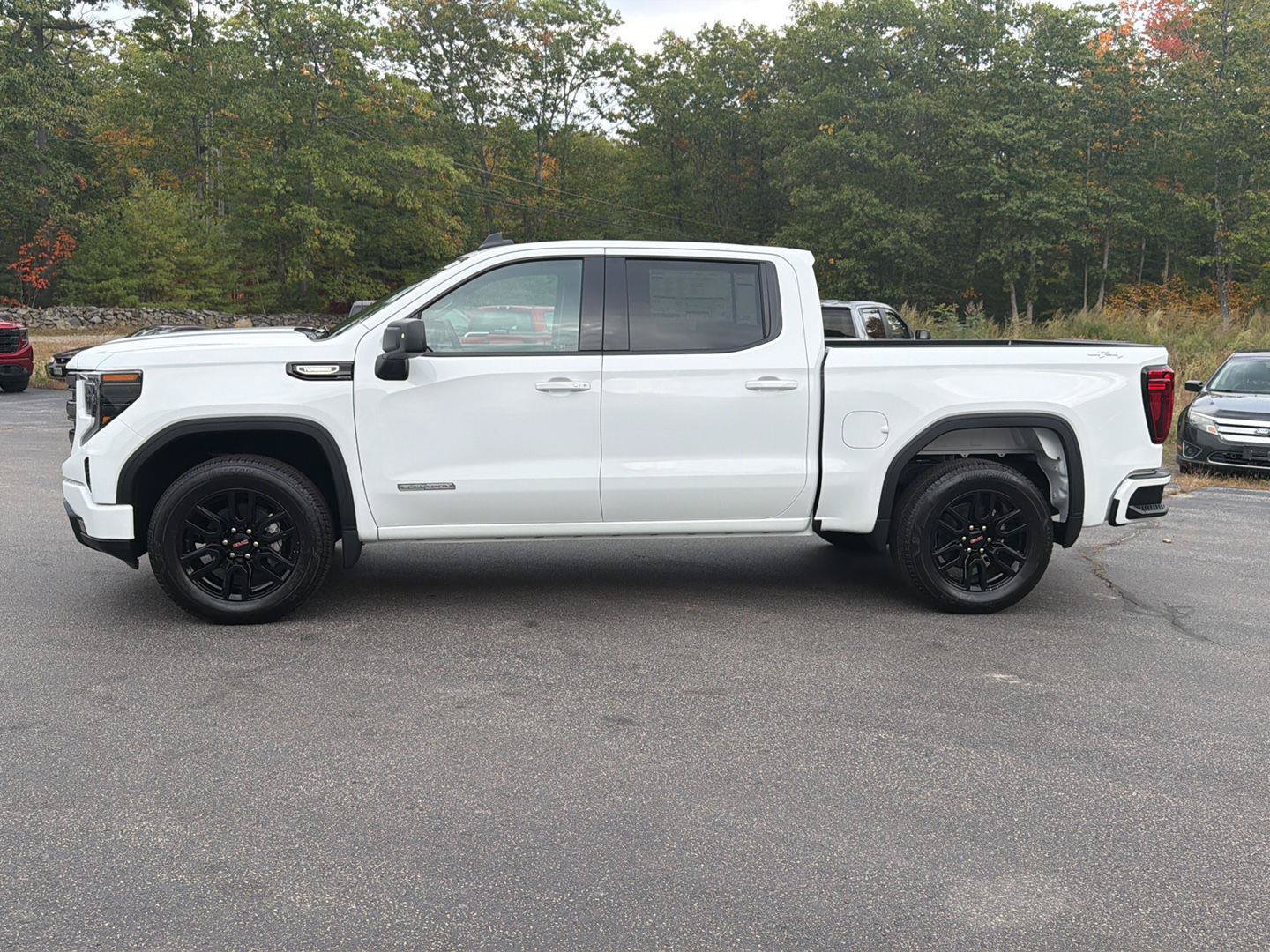 New 2026 GMC Sierra 1500 Elevation AWD/4WD image 2