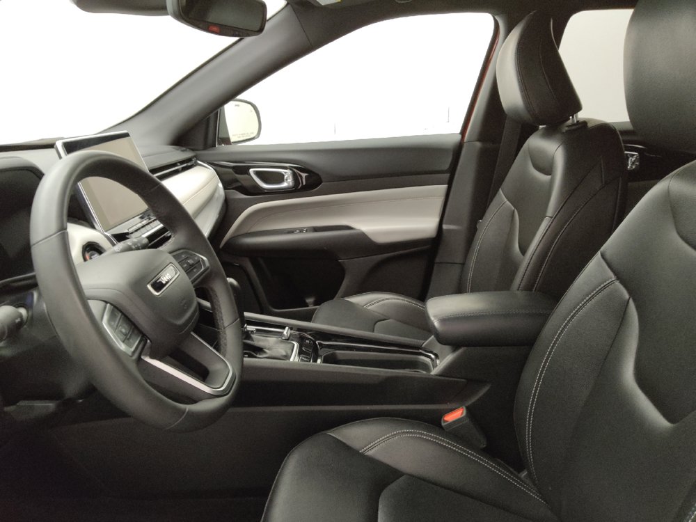 Used 2025 Jeep Compass Limited AWD/4WD image 17
