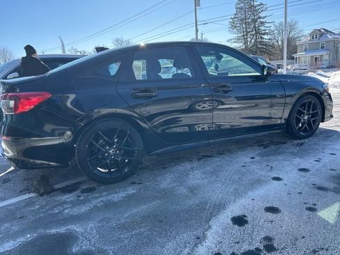 Certified 2024 Honda Civic Sport image 5