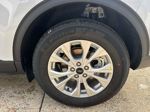 New 2026 Ford Escape Active w/ Cold Weather Package FWD image 10