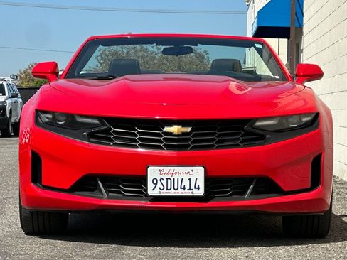Used 2023 Chevrolet Camaro LT RWD image 9