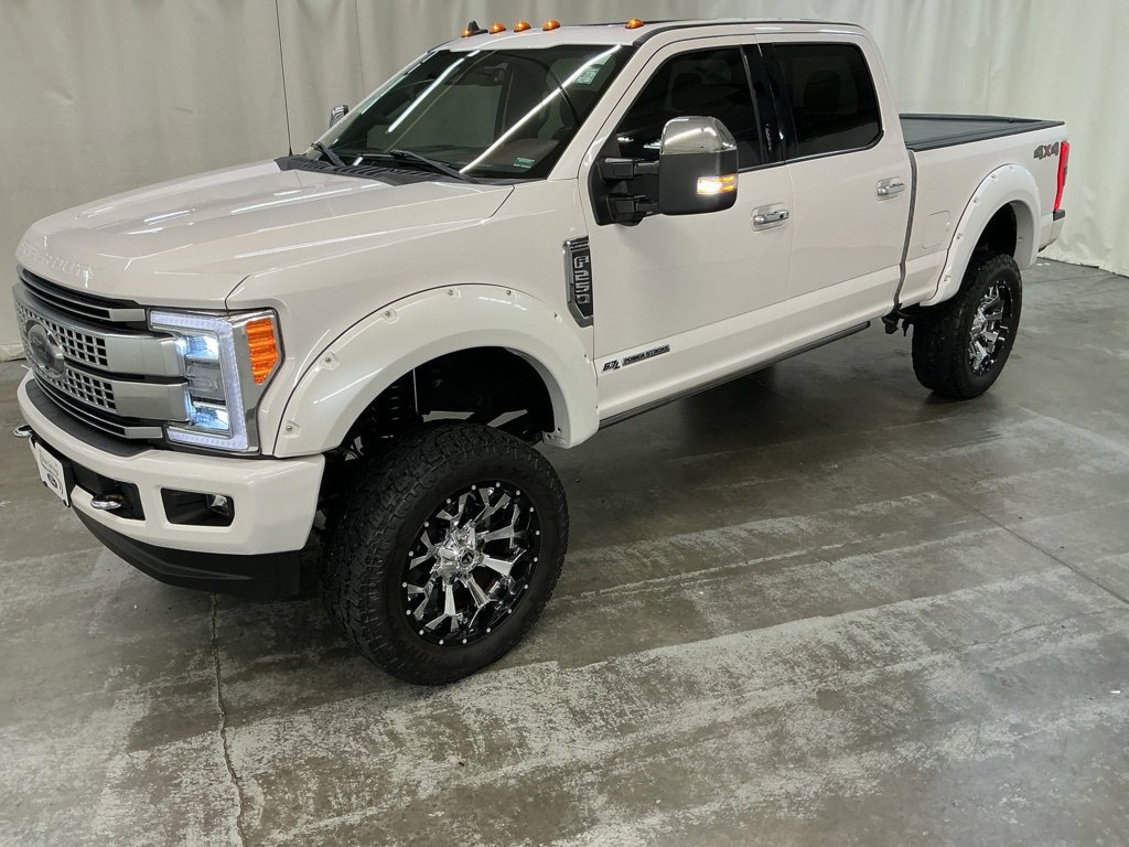 Used 2019 Ford F250 Platinum w/ Platinum Ultimate Package AWD/4WD image 4