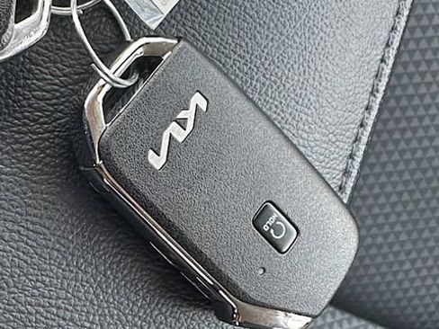 Used 2023 Kia Soul S FWD image 30