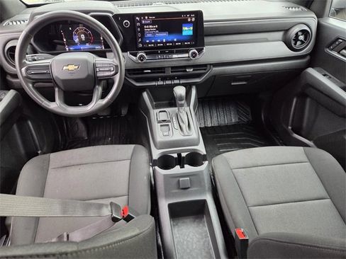 Used 2023 Chevrolet Colorado W/T image 15