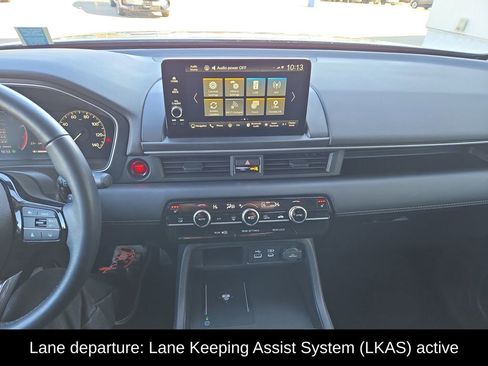 Certified 2025 Honda Pilot Touring image 18
