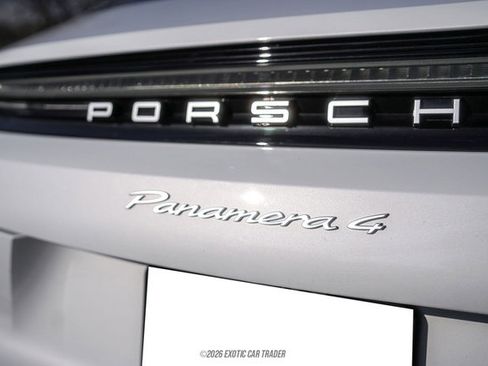 Used 2024 Porsche Panamera 4 w/ Premium Package image 44