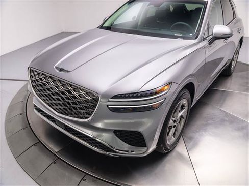 New 2026 Genesis GV70 2.5T Select AWD/4WD image 9