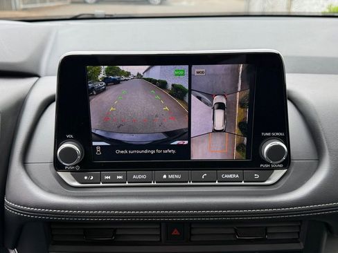 Certified 2026 Nissan Rogue SV AWD/4WD image 24