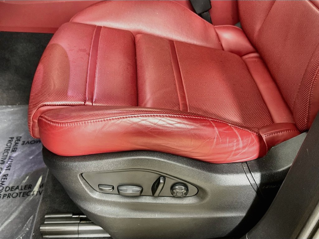 Used 2023 Porsche Cayenne AWD/4WD image 20