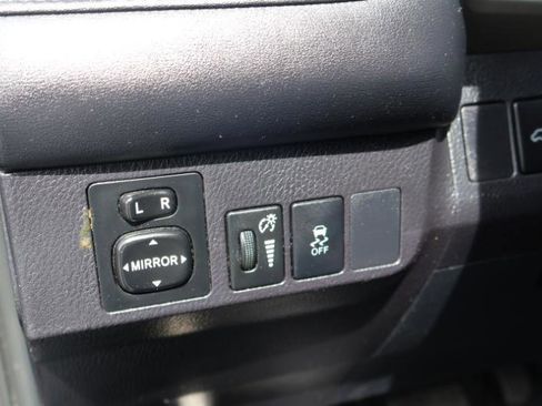 Used 2015 Toyota RAV4 XLE FWD image 16