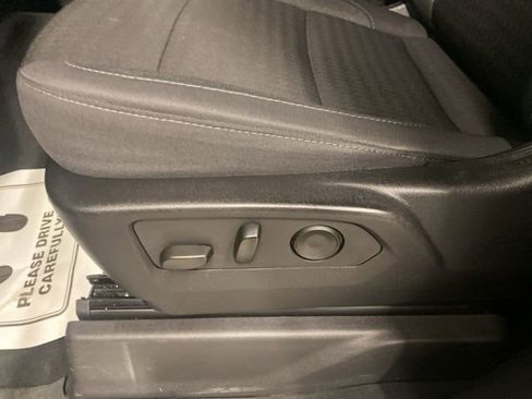 Certified 2025 Chevrolet Silverado 1500 LT image 26