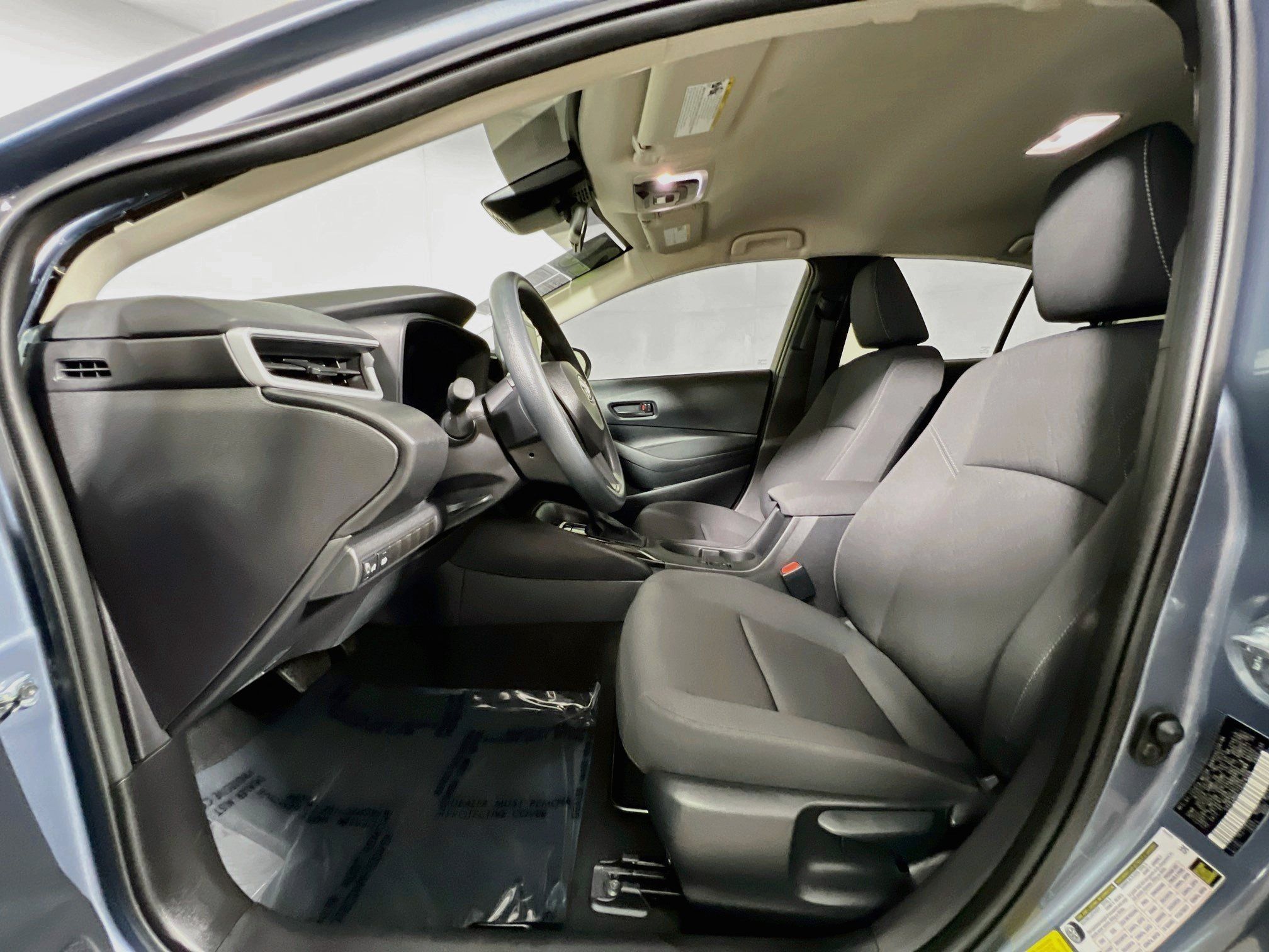 Used 2026 Toyota Corolla LE FWD image 15