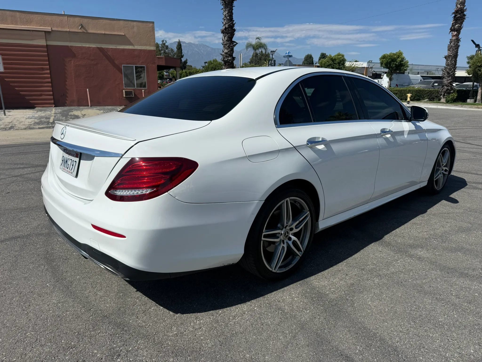 Used 2020 Mercedes-Benz E 350 Sedan image 5