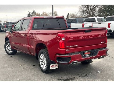 Used 2022 Chevrolet Silverado 1500 RST w/ Z71 Off-Road Package AWD/4WD image 12