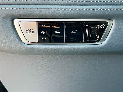 New 2025 Cadillac Escalade IQ Luxury 2 image 9