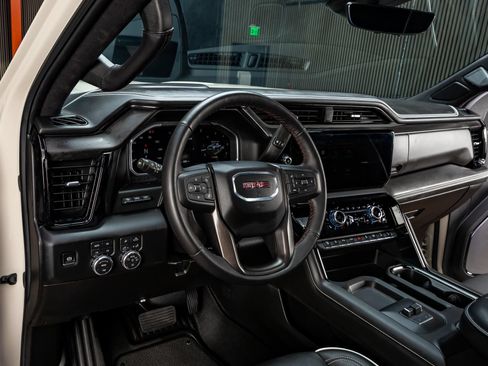 Used 2026 GMC Sierra 2500 AT4X AWD/4WD image 15