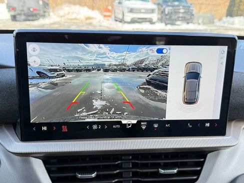 New 2026 Ford Explorer Active w/ Active Comfort Package image 19