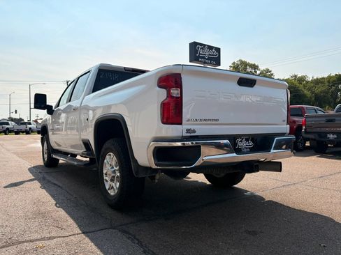 Used 2025 Chevrolet Silverado 2500 LT AWD/4WD image 5