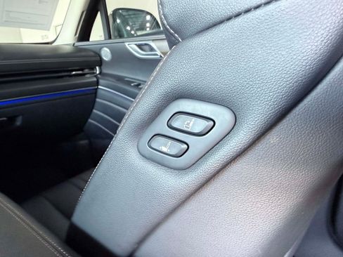 Used 2024 Genesis GV80 3.5T AWD/4WD image 16