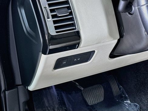 Used 2020 Land Rover Range Rover AWD/4WD image 11