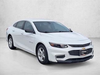Used 2018 Chevrolet Malibu LS video 4
