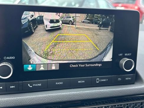 Used 2023 Honda Civic EX-L image 10