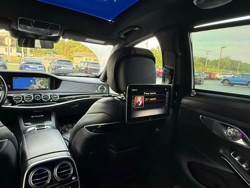 Used 2019 Mercedes-Benz Maybach S 560 4MATIC image 29