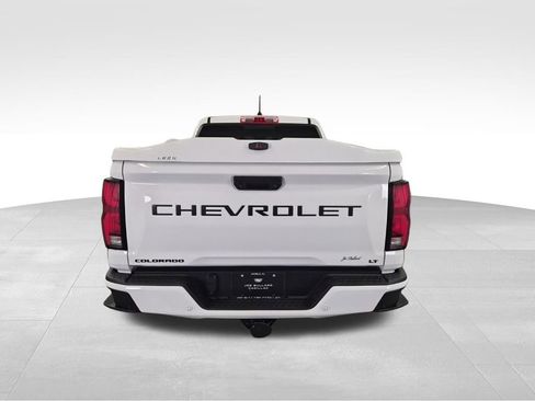 Used 2024 Chevrolet Colorado LT w/ LT Convenience Package III image 6