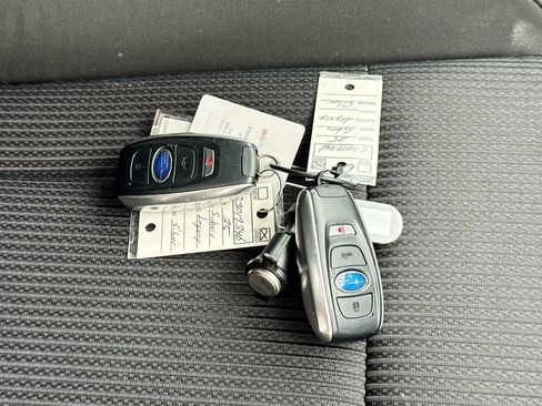 Used 2025 Subaru Legacy Premium AWD/4WD image 33