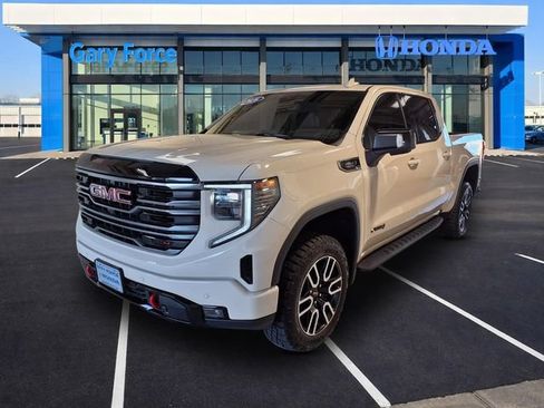 Used 2026 GMC Sierra 1500 AT4 w/ AT4 Premium Package AWD/4WD image 4