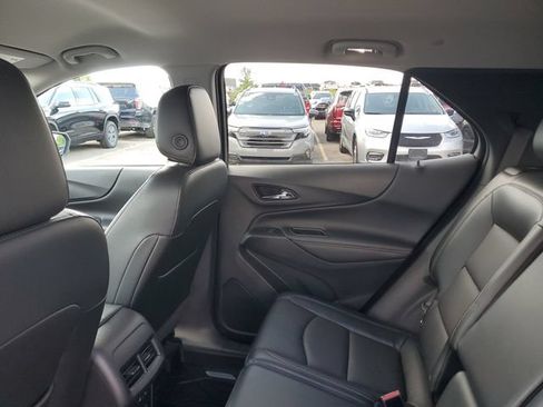 Certified 2018 Chevrolet Equinox Premier FWD image 9