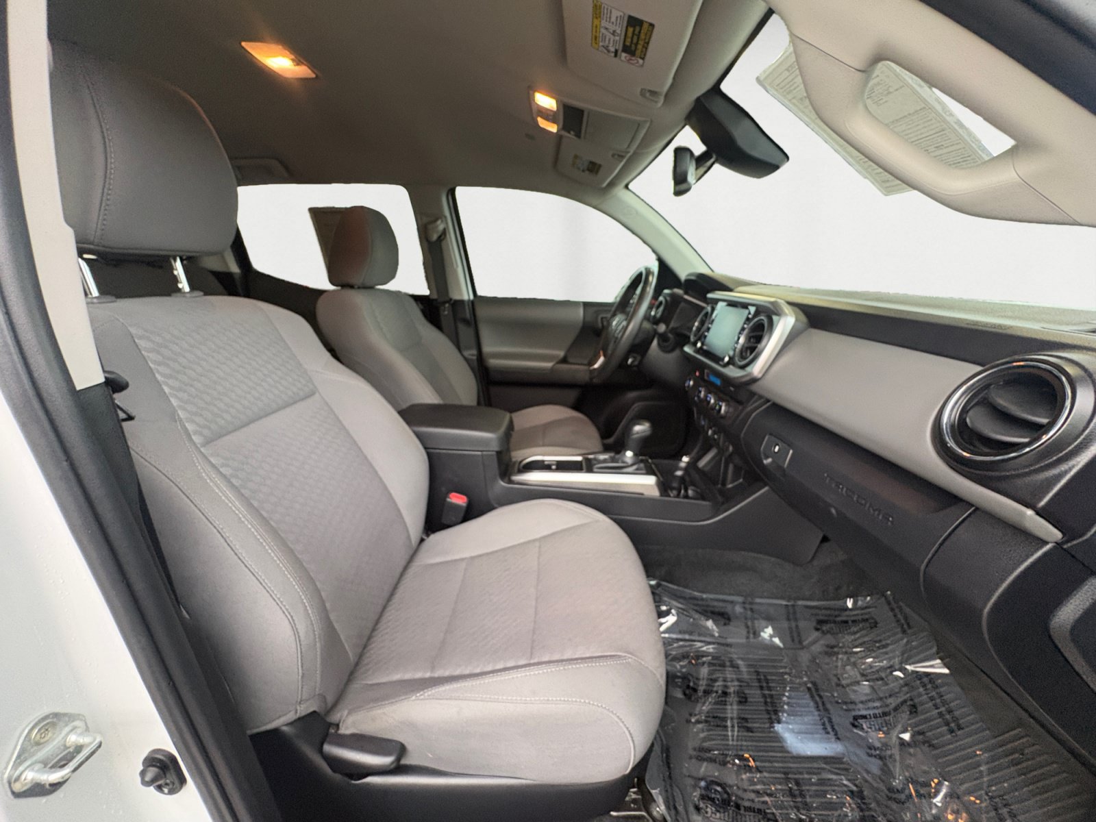 Used 2023 Toyota Tacoma SR5 RWD image 15