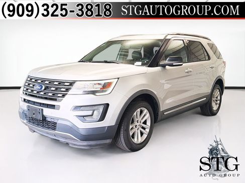 Used 2017 Ford Explorer XLT w/ Equipment Group 202A image 1
