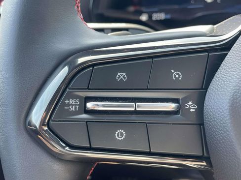 Used 2025 Chevrolet Equinox RS image 24