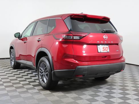 Certified 2025 Nissan Rogue S image 38