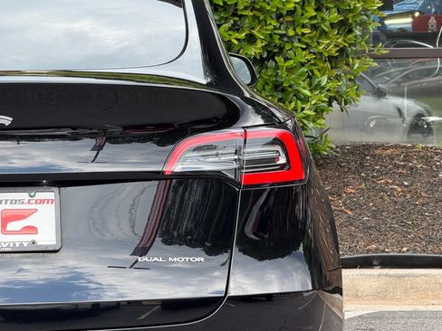 Used 2020 Tesla Model Y Long Range AWD/4WD image 16