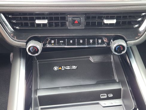 Certified 2025 Chevrolet Tahoe LT image 19