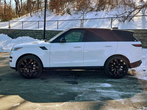 New 2026 Land Rover Range Rover Sport SE image 6