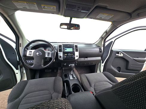 Used 2018 Nissan Frontier PRO-4X AWD/4WD image 26