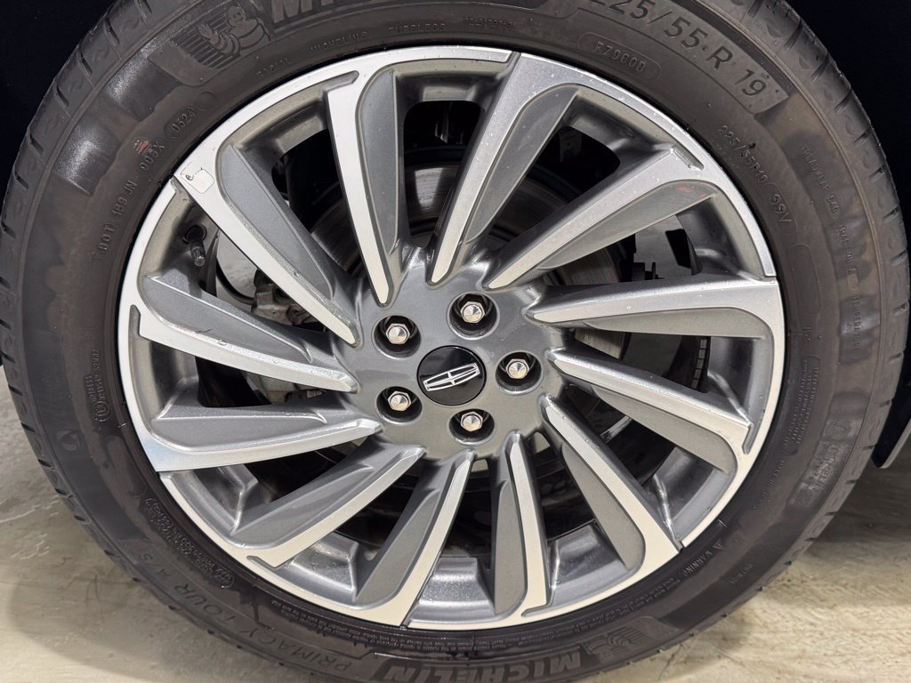 Used 2024 Lincoln Corsair Reserve w/ Equipment Group 201A AWD/4WD image 9