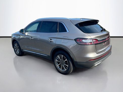 Used 2021 Lincoln Nautilus FWD w/ Equipment Group 101A image 5