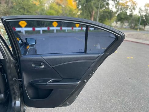 Used 2014 Honda Accord Sport image 23