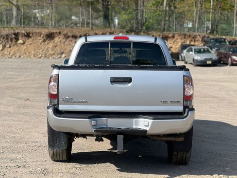 Used 2010 Toyota Tacoma 4x4 Double Cab V6 image 5