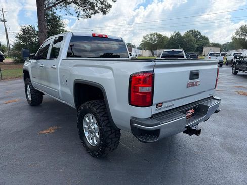 Used 2015 GMC Sierra 2500 SLE AWD/4WD image 2